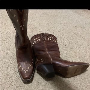 Cowgirl boots size 7